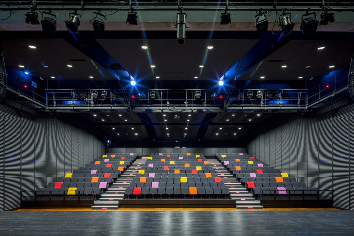 Intérieur salle de spectacle PLABENNEC